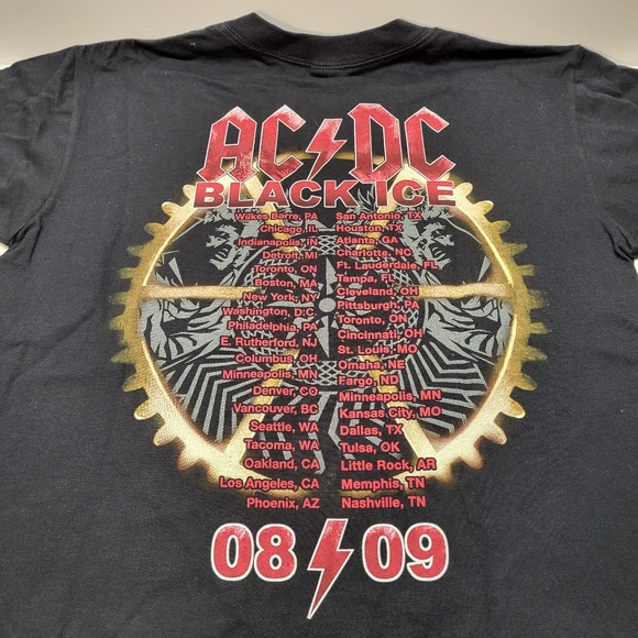 Mint Condition AC/DC tour shirt - Picture 2 of 3